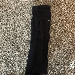 Never worn, lululemon arm warmers